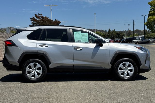 Vehicle image 5 of 44
