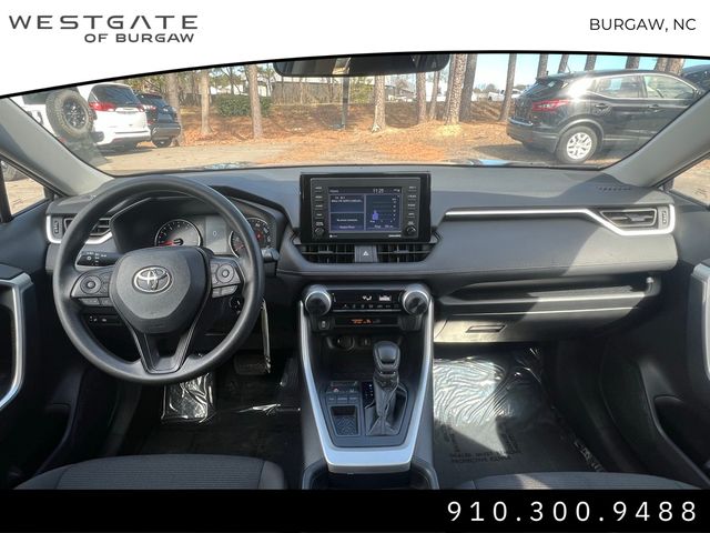 Vehicle image 17 of 35