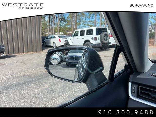 Vehicle image 29 of 35