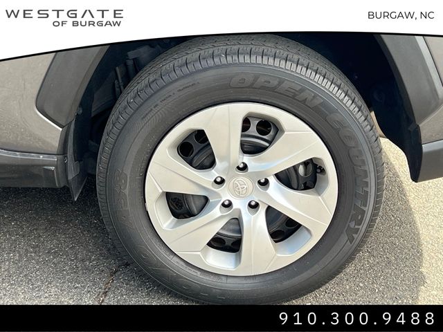 Vehicle image 31 of 35