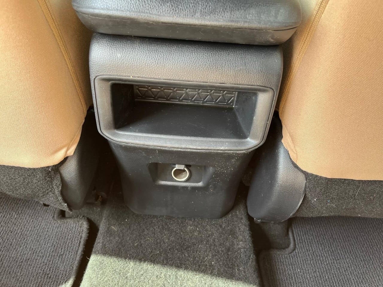Vehicle image 34 of 47
