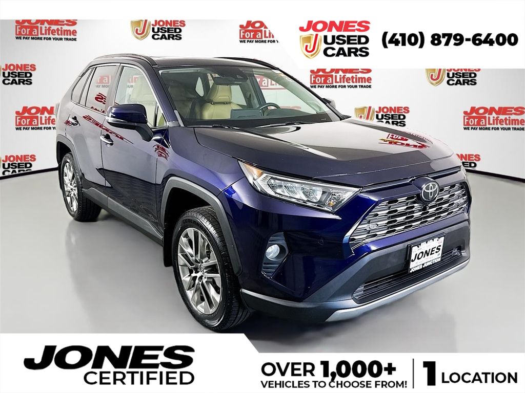 2021 Toyota RAV4 Limited Image 3 of 35