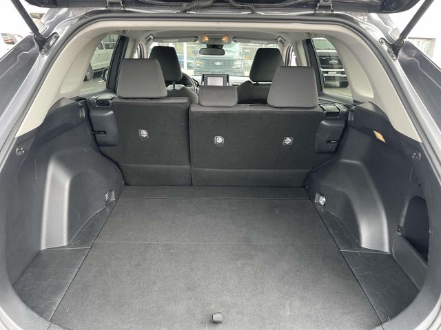 Vehicle image 11 of 33