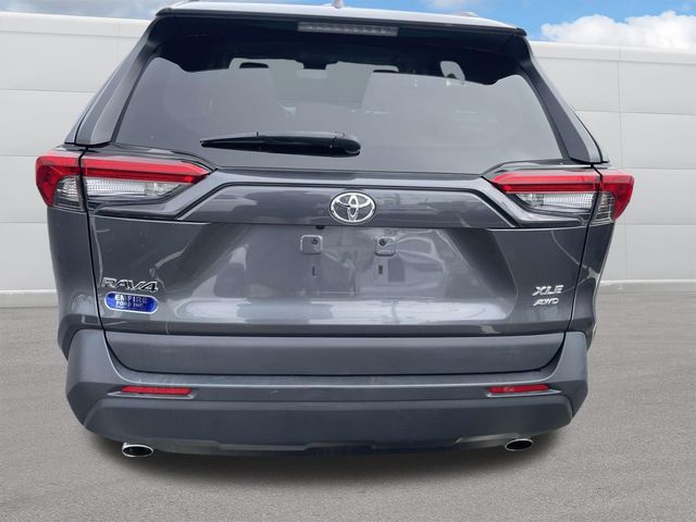 Vehicle image 6 of 33