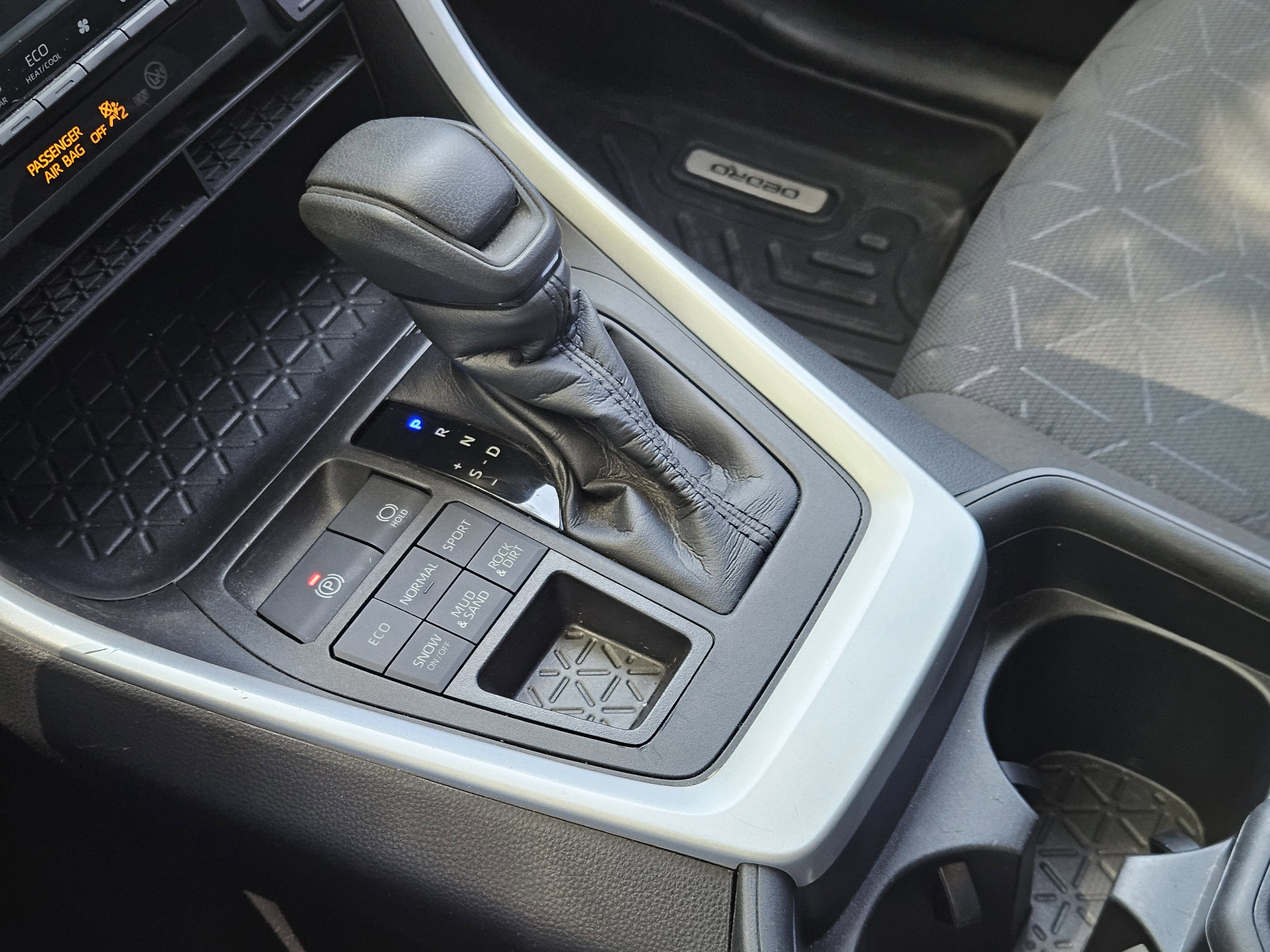 Vehicle image 16 of 22