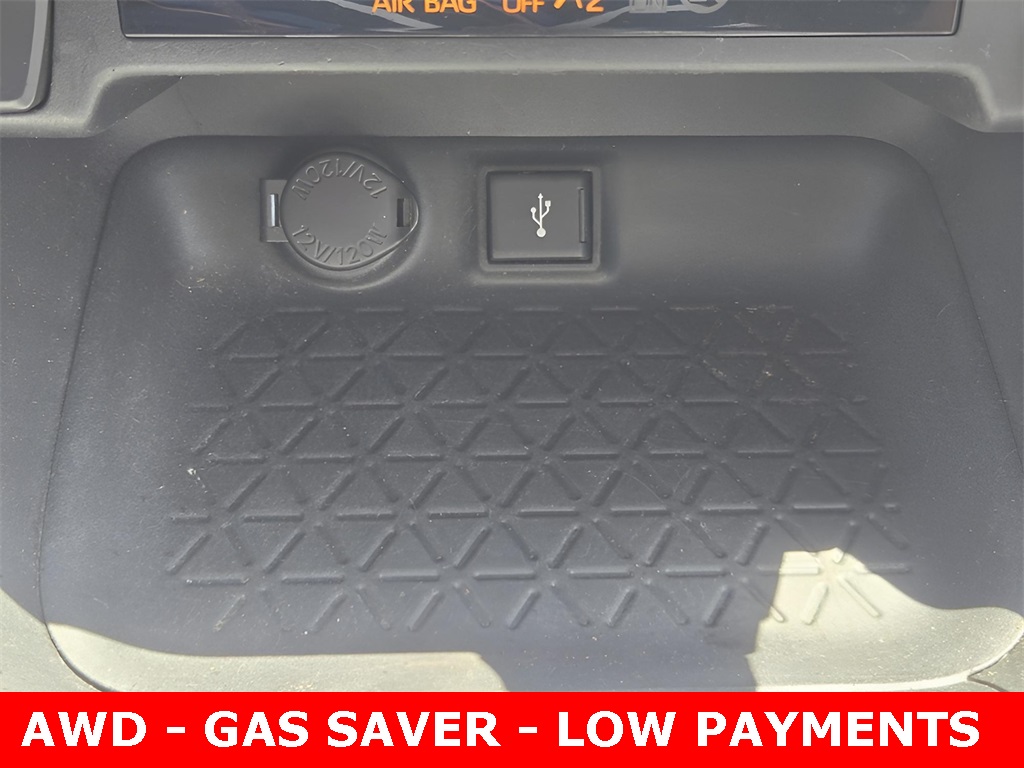 Vehicle image 23 of 35