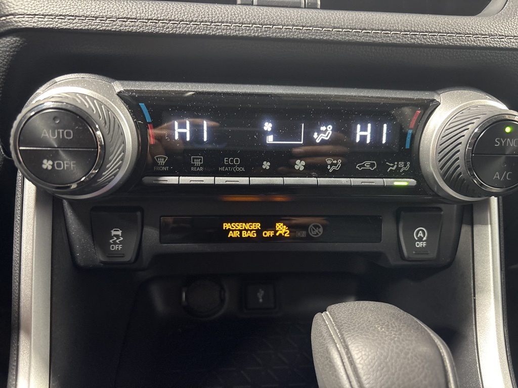 Vehicle image 20 of 41