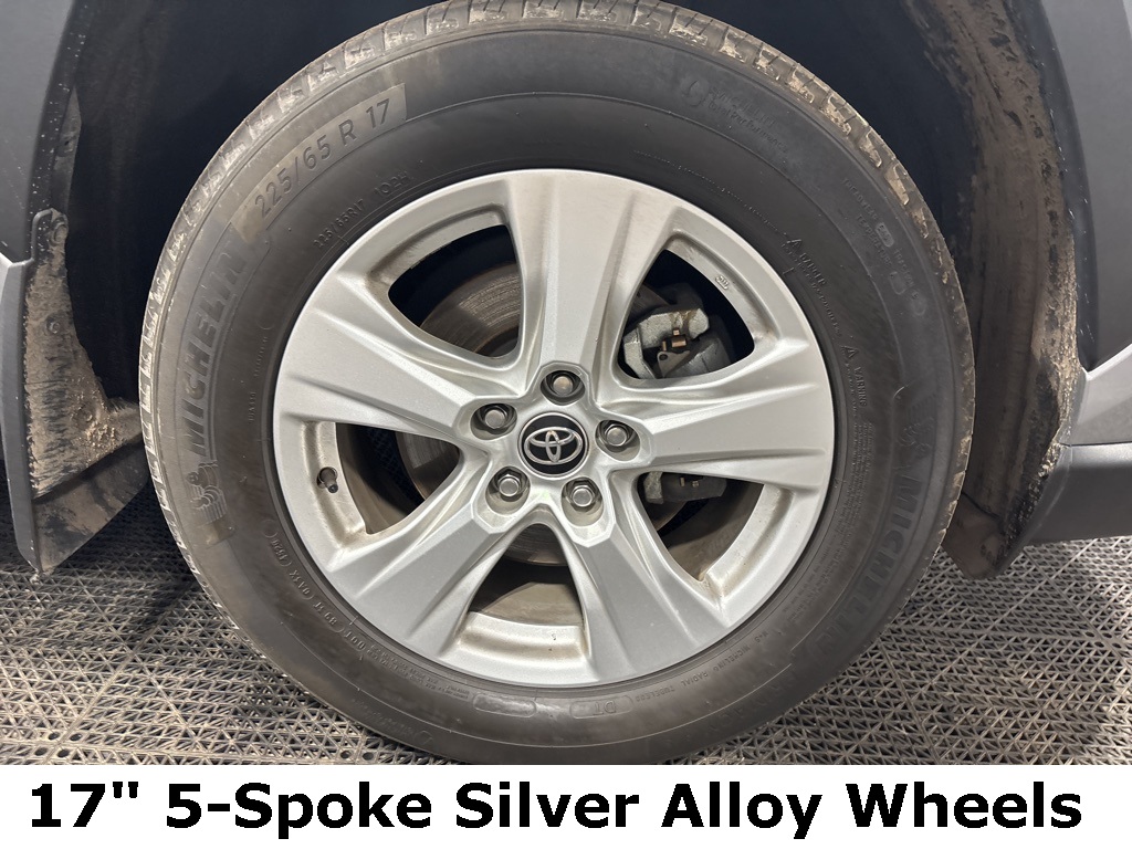 Vehicle image 9 of 41