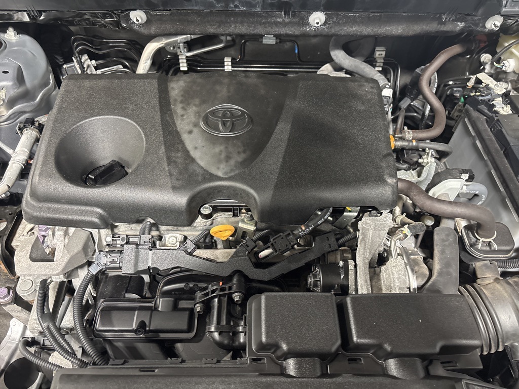 Vehicle image 15 of 41