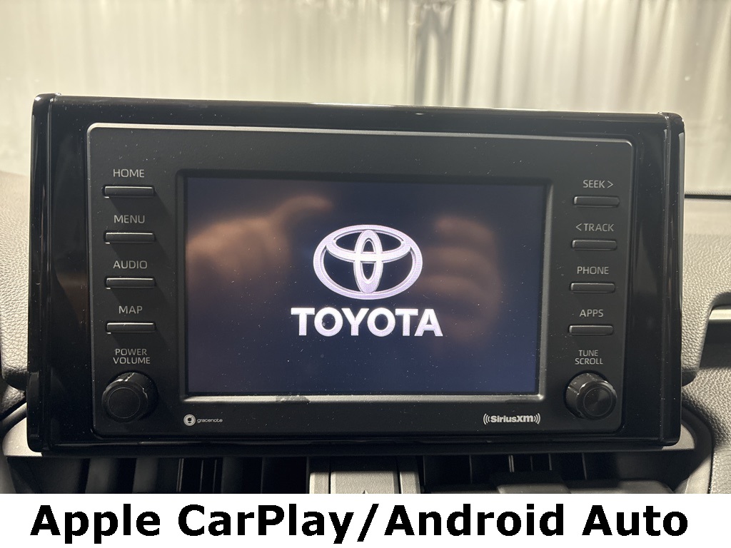 Vehicle image 19 of 41