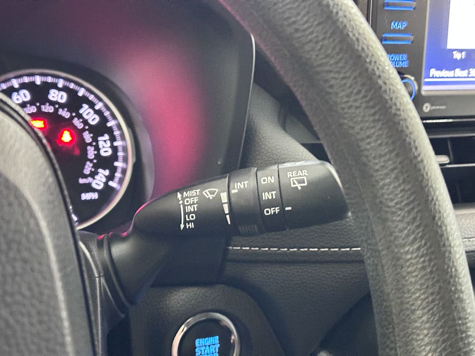Vehicle image 33 of 52