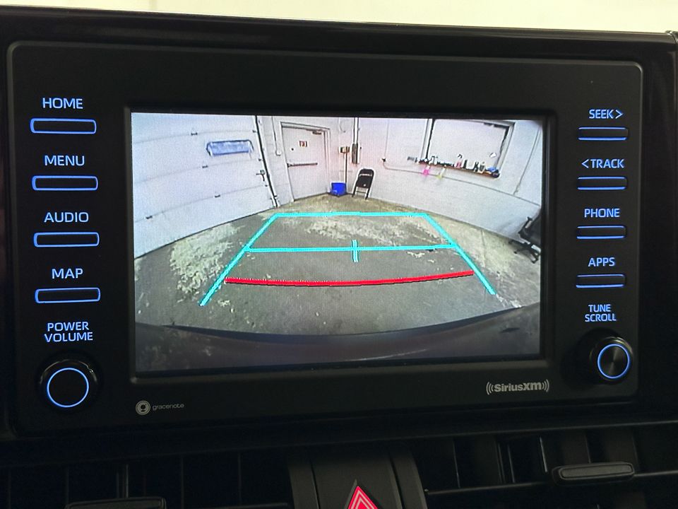 Vehicle image 46 of 52
