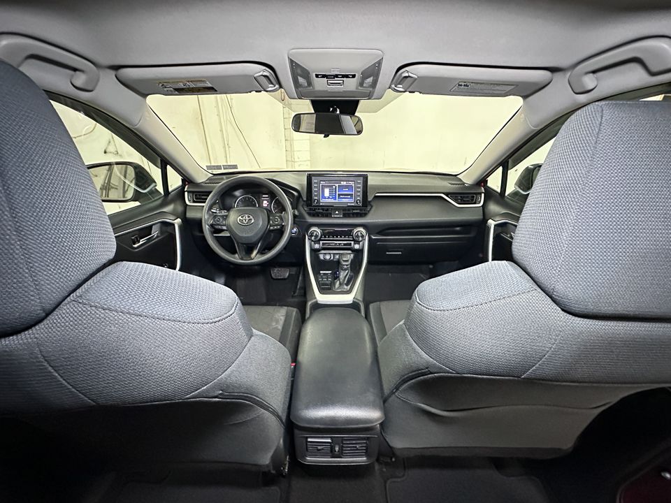 Vehicle image 27 of 52