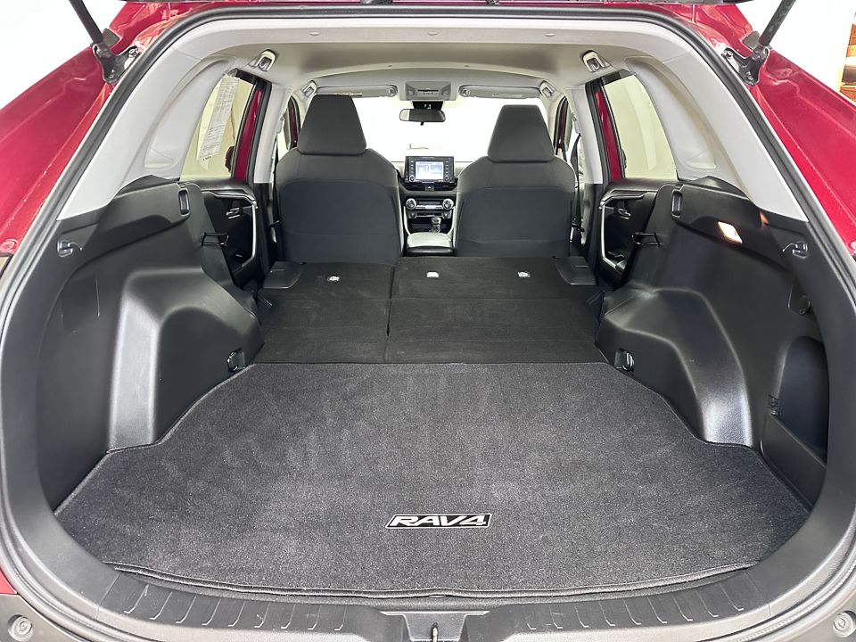 Vehicle image 19 of 52