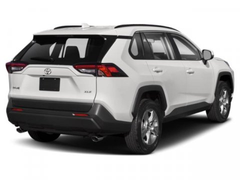 Vehicle image 4 of 15