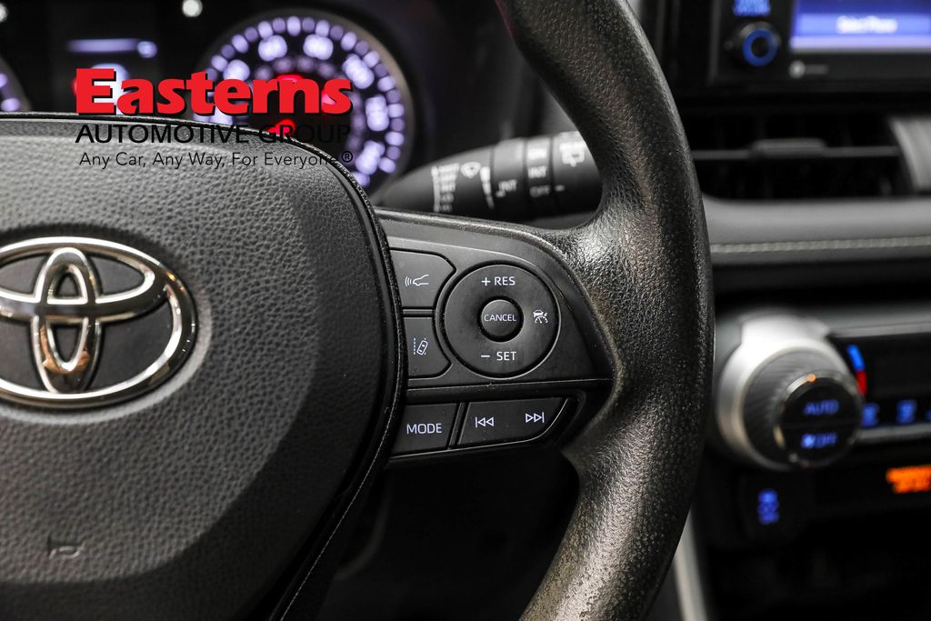 Vehicle image 59 of 61