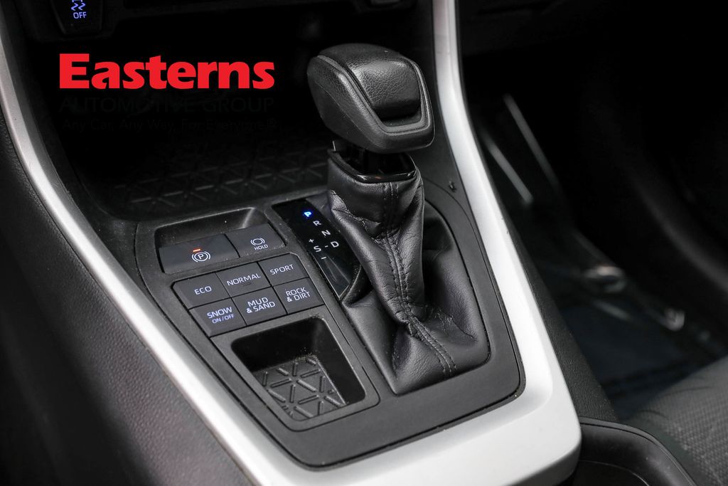 Vehicle image 49 of 61