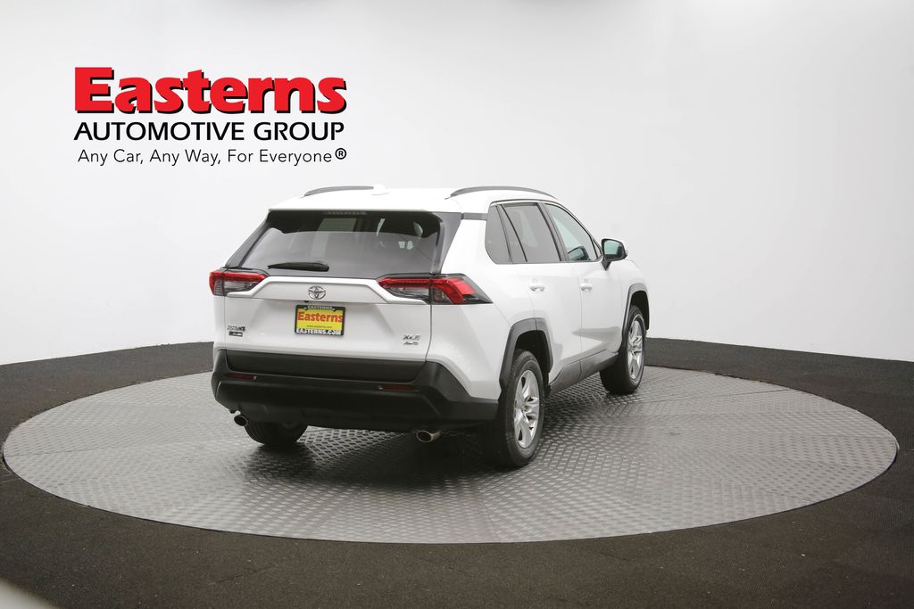 Vehicle image 23 of 61