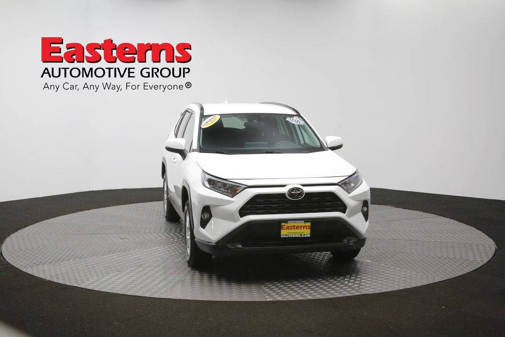 Vehicle image 14 of 61
