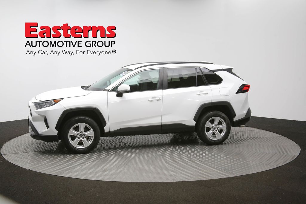Vehicle image 7 of 61