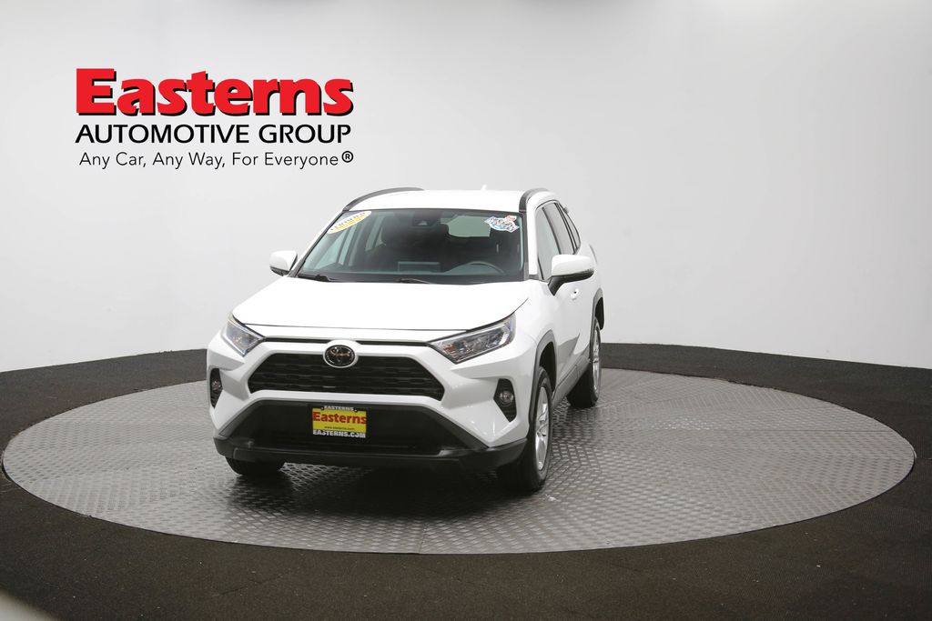 Vehicle image 3 of 61