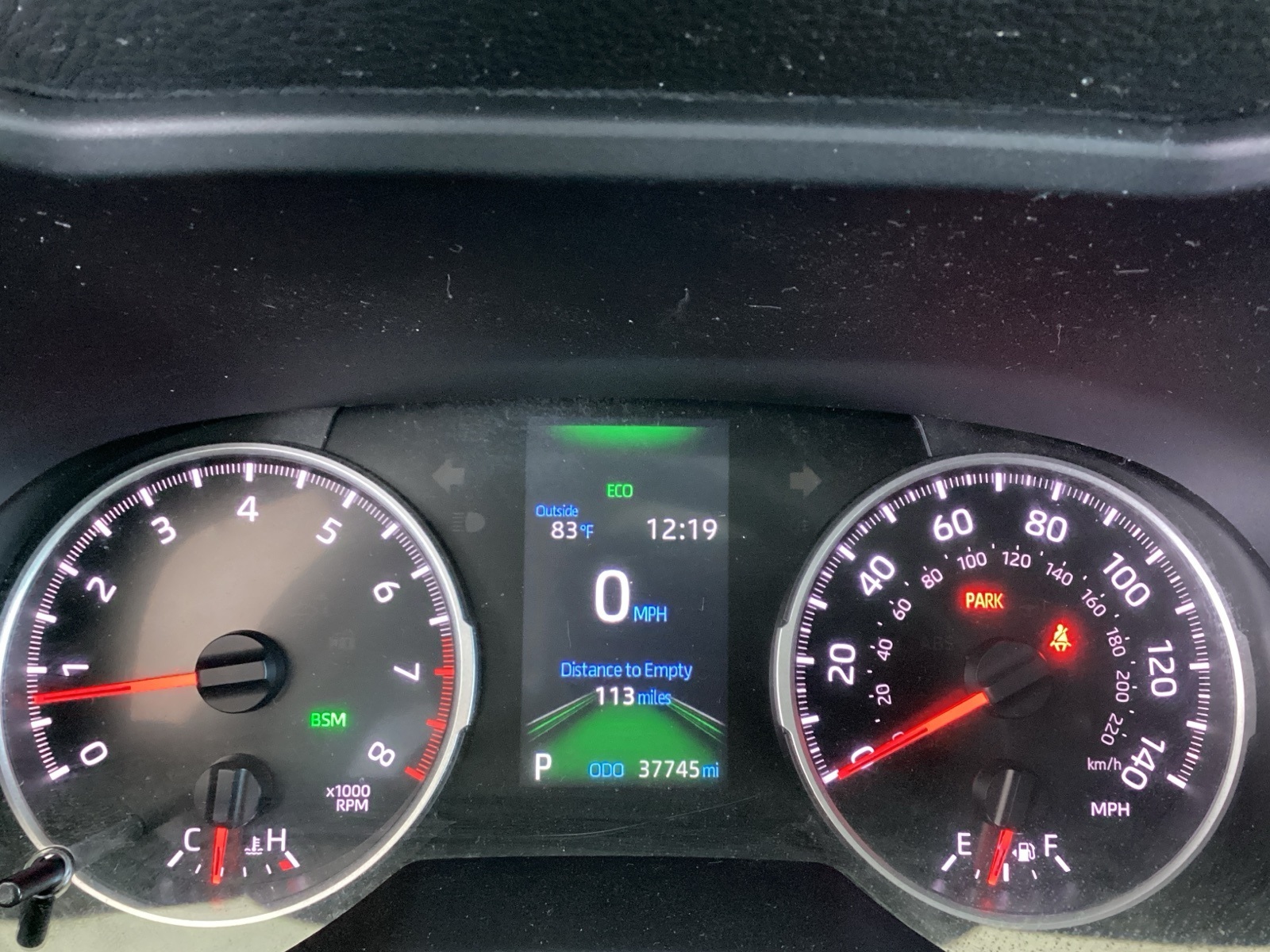 Vehicle image 21 of 29