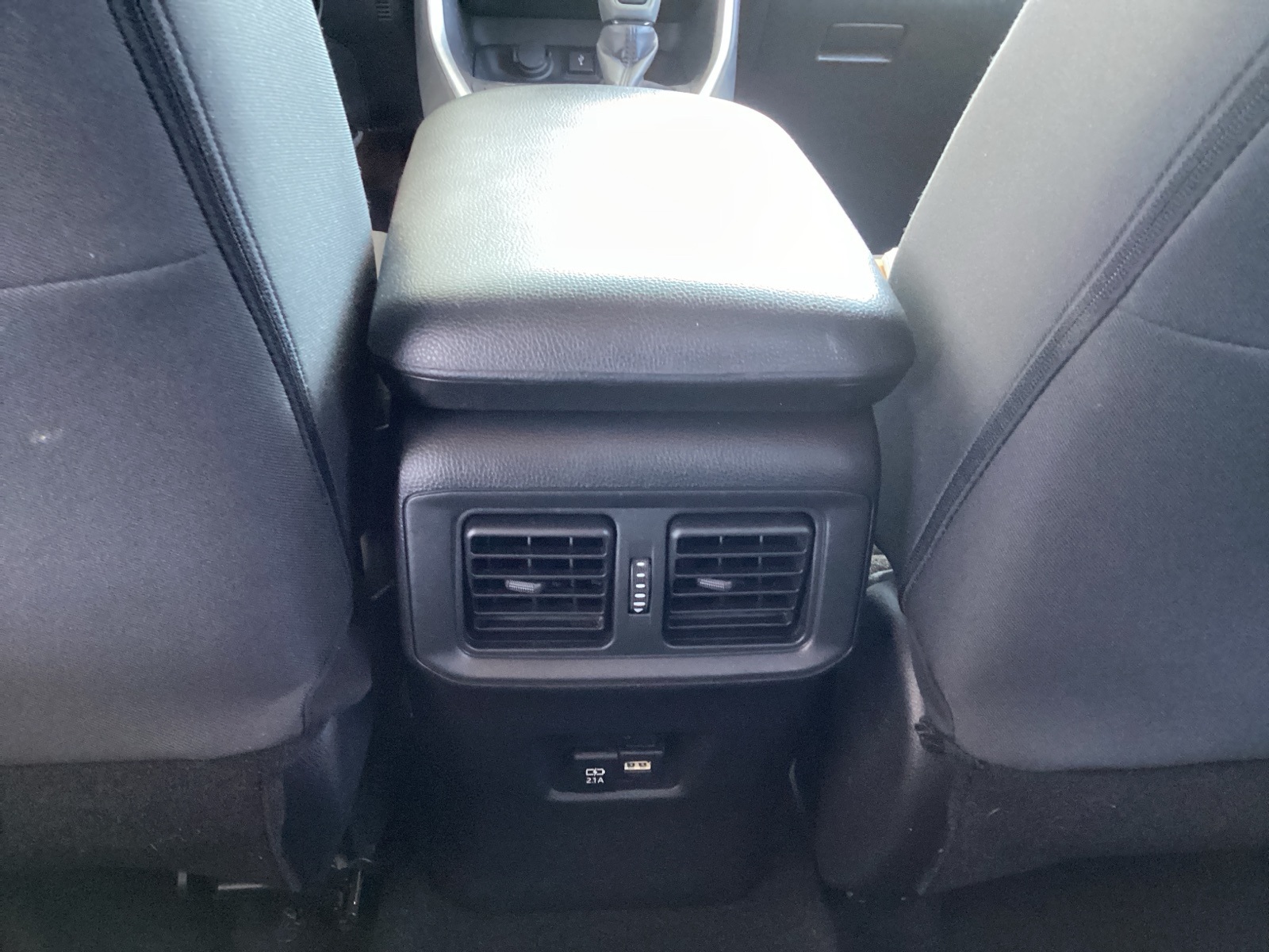 Vehicle image 26 of 29