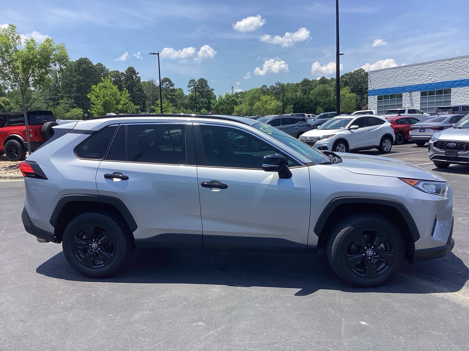 Vehicle image 4 of 29