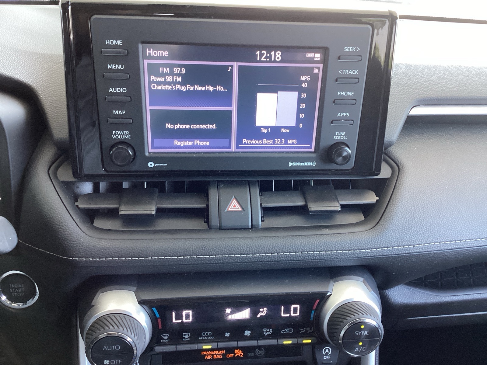 Vehicle image 23 of 29