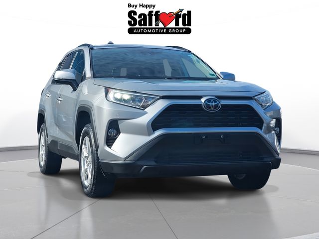 2021 Toyota RAV4 XLE Image 3 of 39