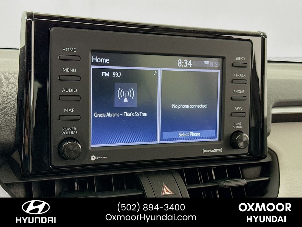 Vehicle image 14 of 32