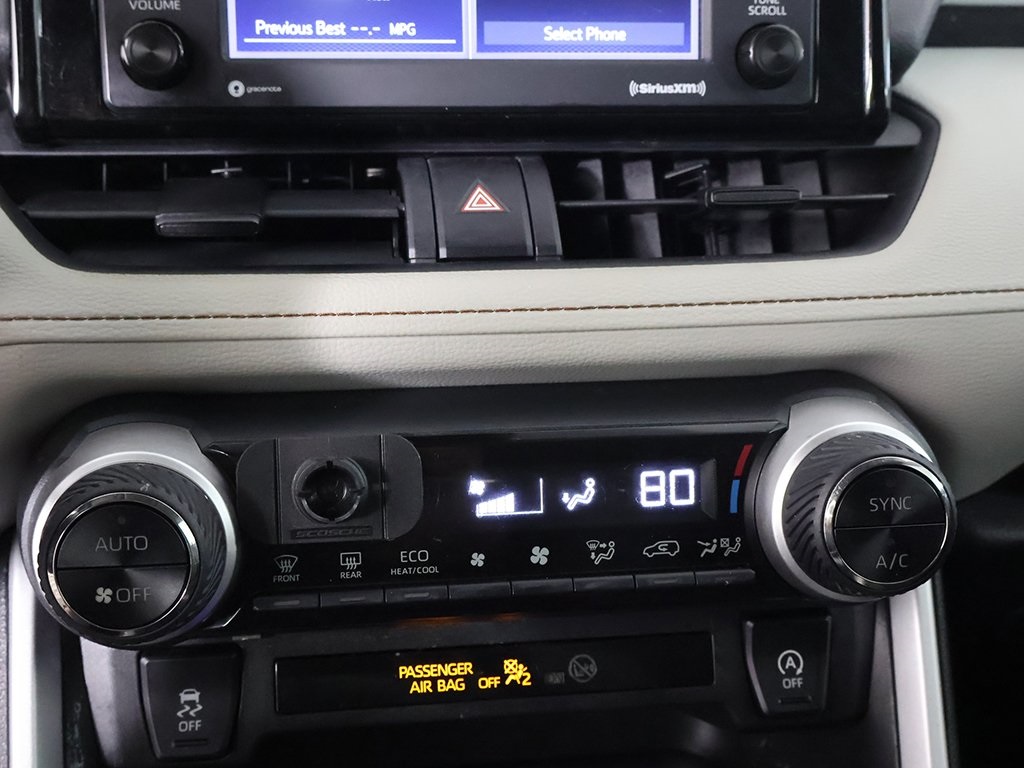 Vehicle image 41 of 50