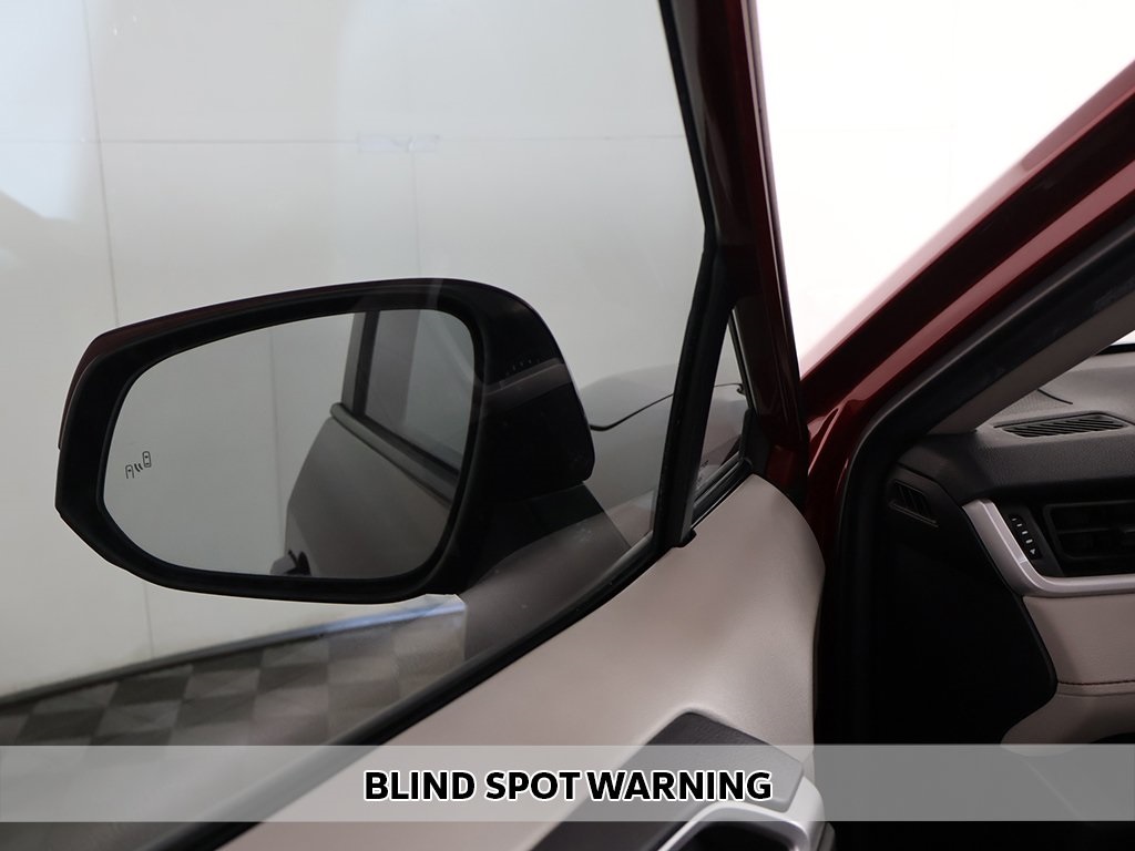 Vehicle image 15 of 50