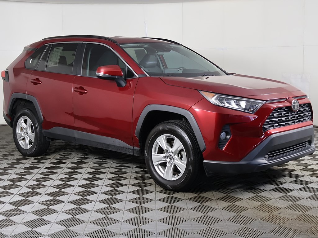 Vehicle image 4 of 50