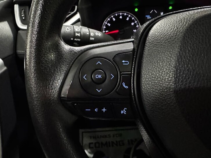 Vehicle image 36 of 40