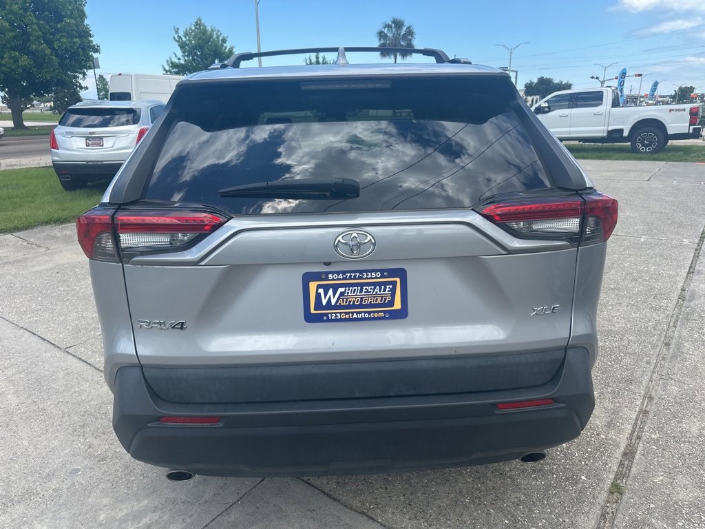 Vehicle image 5 of 27