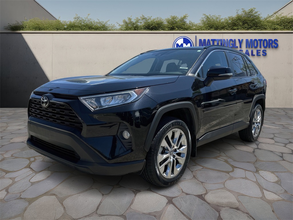 Vehicle image 1 of 33