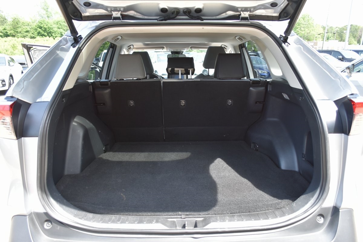 Vehicle image 35 of 37
