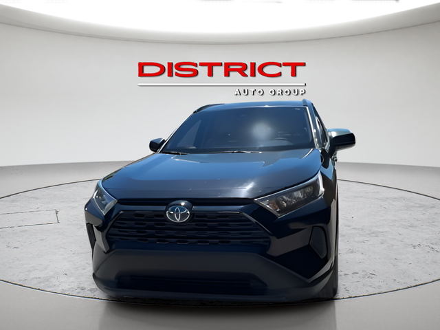 2021 Toyota RAV4 Hybrid LE Image 2 of 30