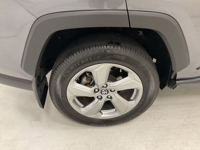 Vehicle image 29 of 30
