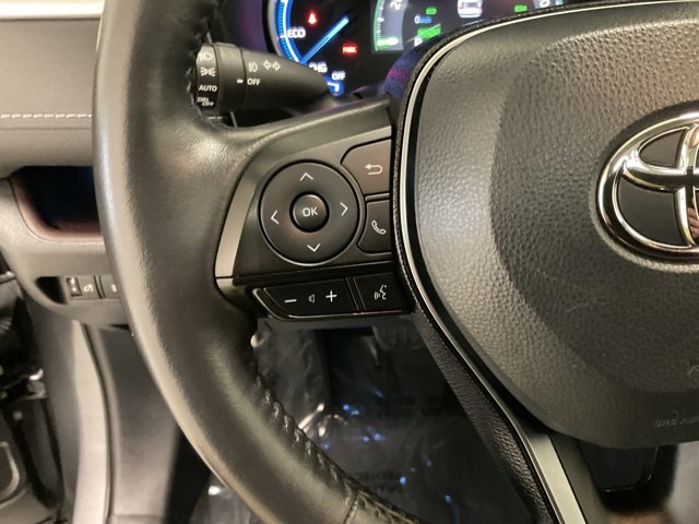 Vehicle image 20 of 30
