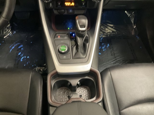 Vehicle image 25 of 30