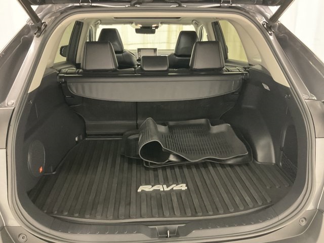 Vehicle image 10 of 30