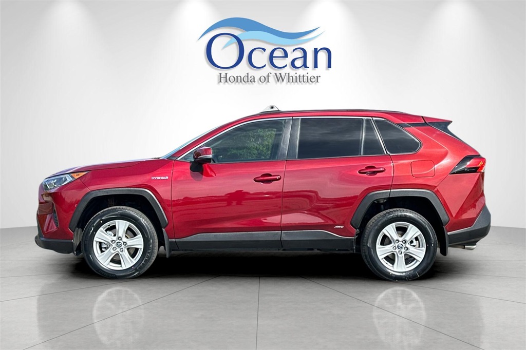 Vehicle image 9 of 32