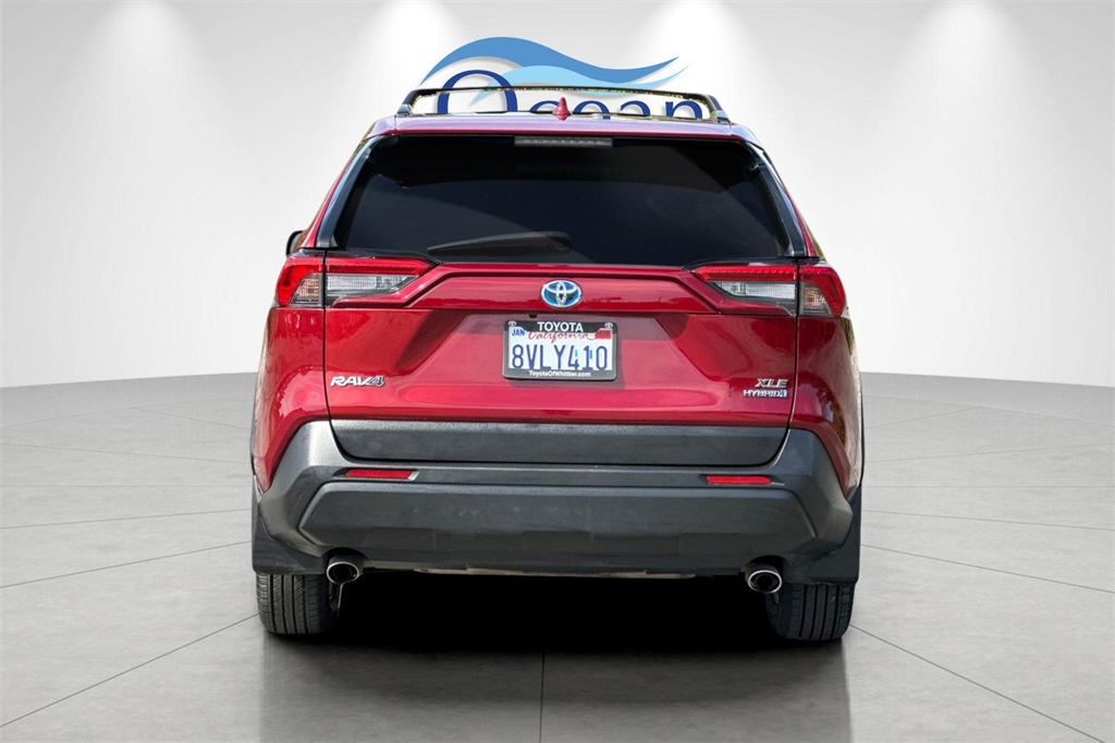 Vehicle image 7 of 32