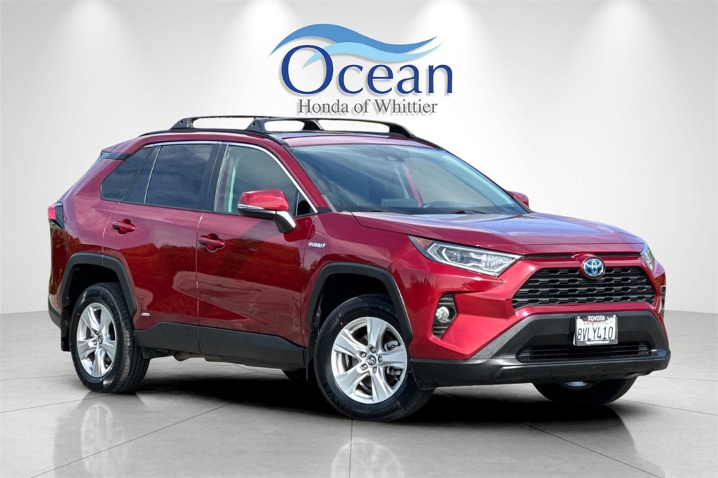 Vehicle image 3 of 32