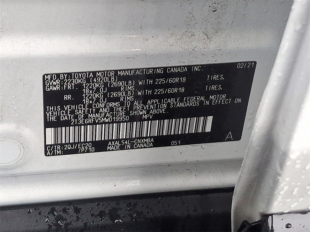 Vehicle image 28 of 32