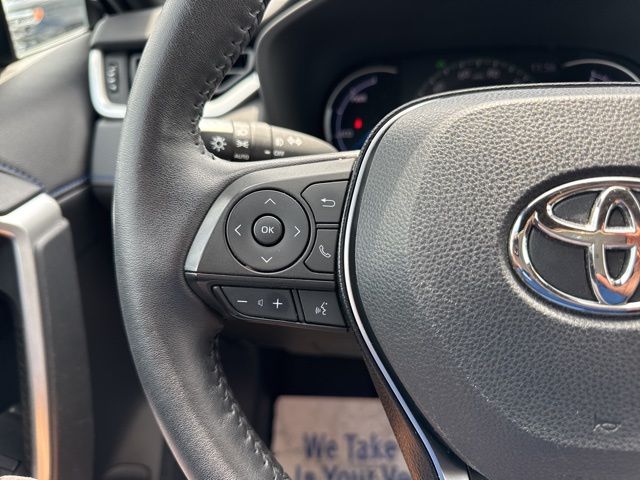 Vehicle image 20 of 52