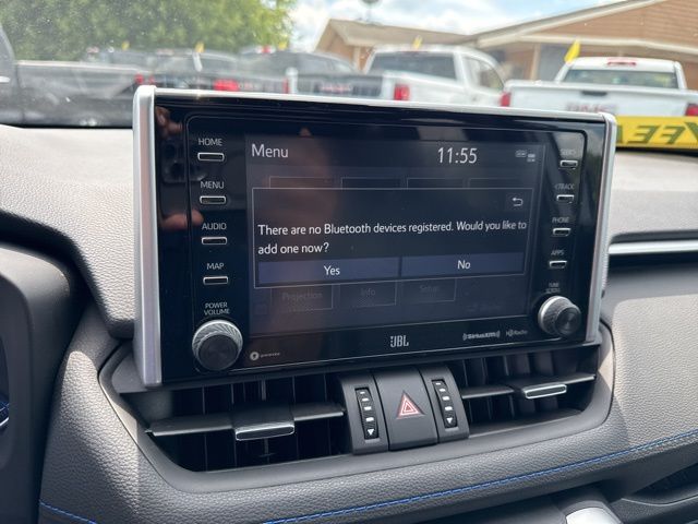 Vehicle image 26 of 52