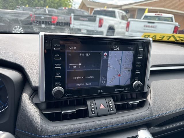 Vehicle image 25 of 52